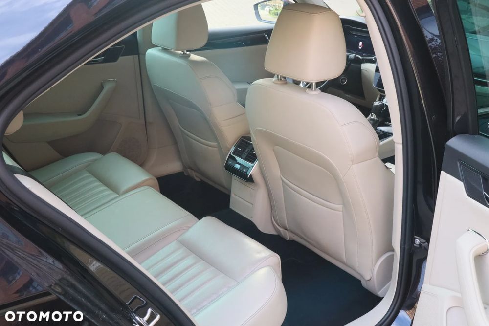 Skoda Superb 2.0 TSI L&K DSG - 15