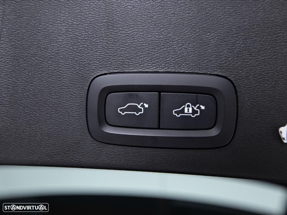 Volvo XC 40 1.5 T4 PHEV R-Design - 14