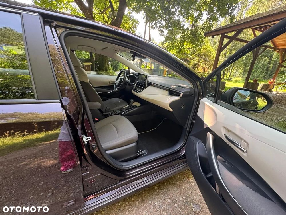 Toyota Corolla 1.8 Hybrid Comfort - 20