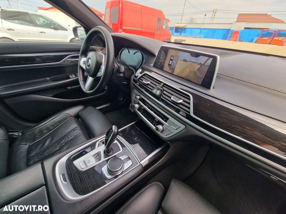 BMW Seria 7 740d xDrive - 15