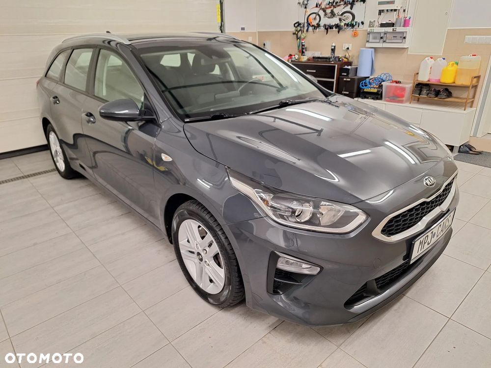 Kia Ceed 1.4 CVVT Dream Team Edition - 17
