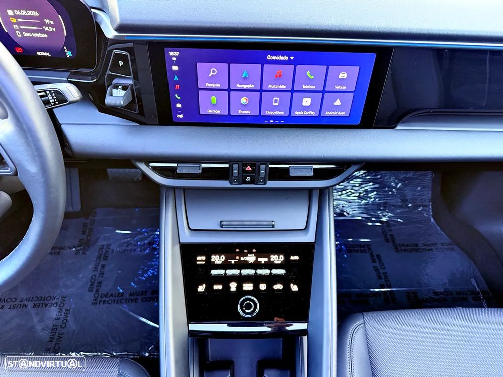 Porsche Macan Electric 4 - 19