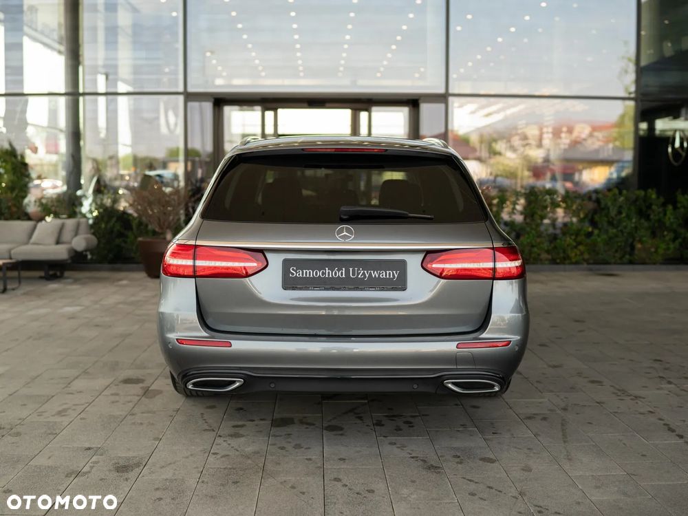 Mercedes-Benz Klasa E 200 d 9G-TRONIC Avantgarde - 4