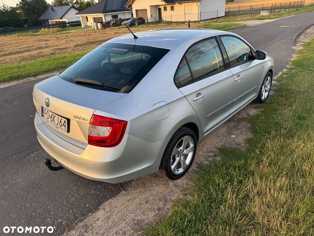 Skoda RAPID 1.6 TDI DPF Edition - 5