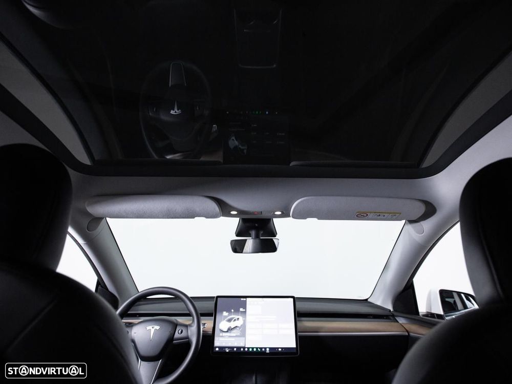 Tesla Model Y Long Range Dual Motor AWD - 7