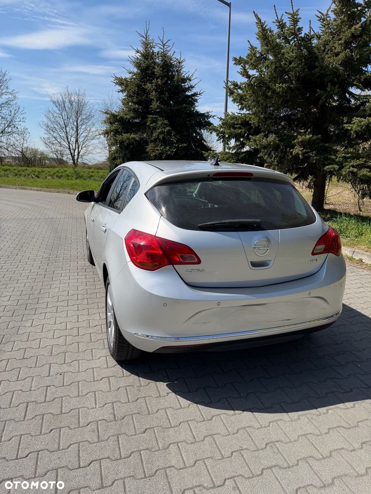 Opel Astra 1.7 CDTI DPF 150 Jahre - 6
