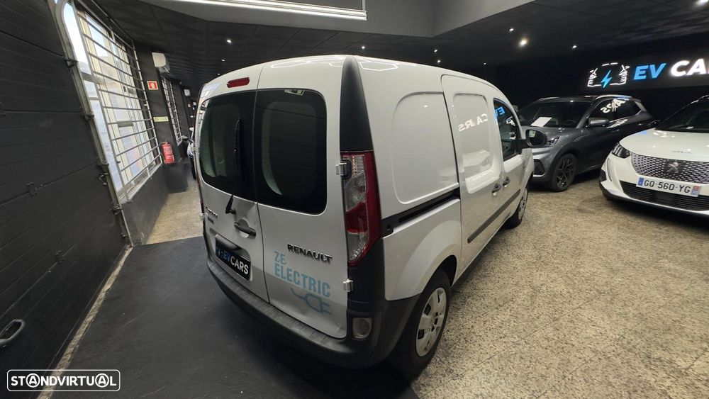 Renault kangoo  ZE - 11