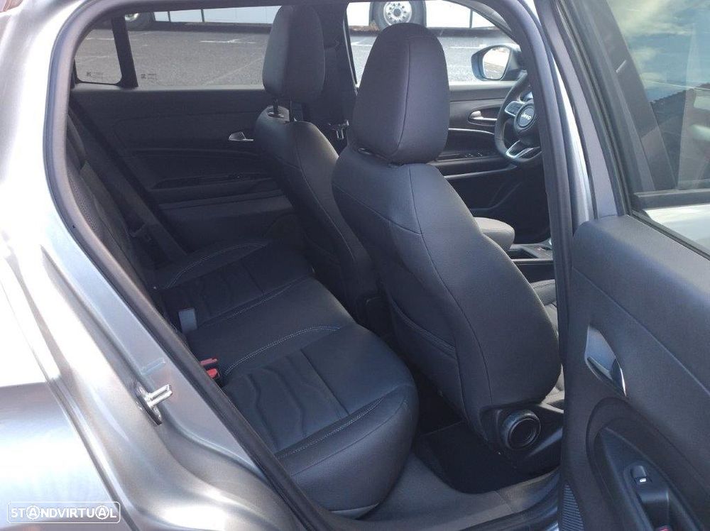 Jeep Avenger 54 kWh Altitude - 12