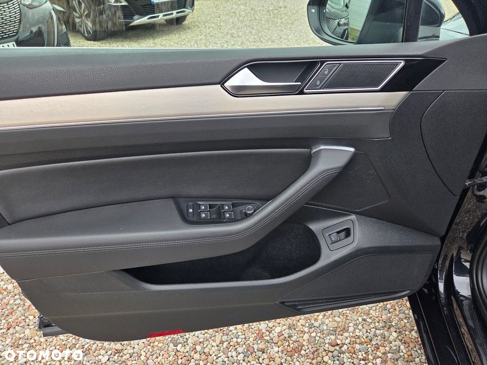 Volkswagen Passat 2.0 TDI BMT Highline DSG - 35