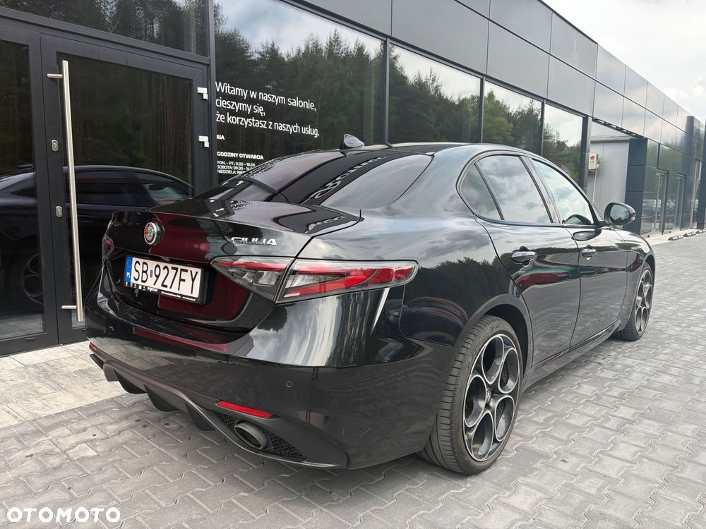 Alfa Romeo Giulia - 7