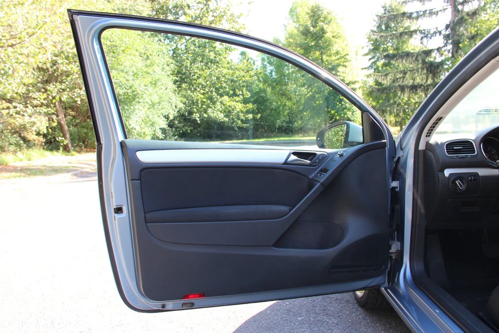 Volkswagen Golf - 15