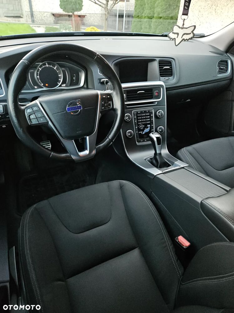 Volvo V60 D3 Drive-E Kinetic - 17