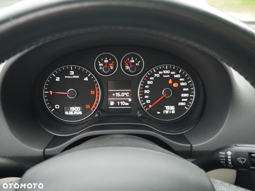 Audi A3 Cabrio 2.0 TDI DPF Ambition - 32