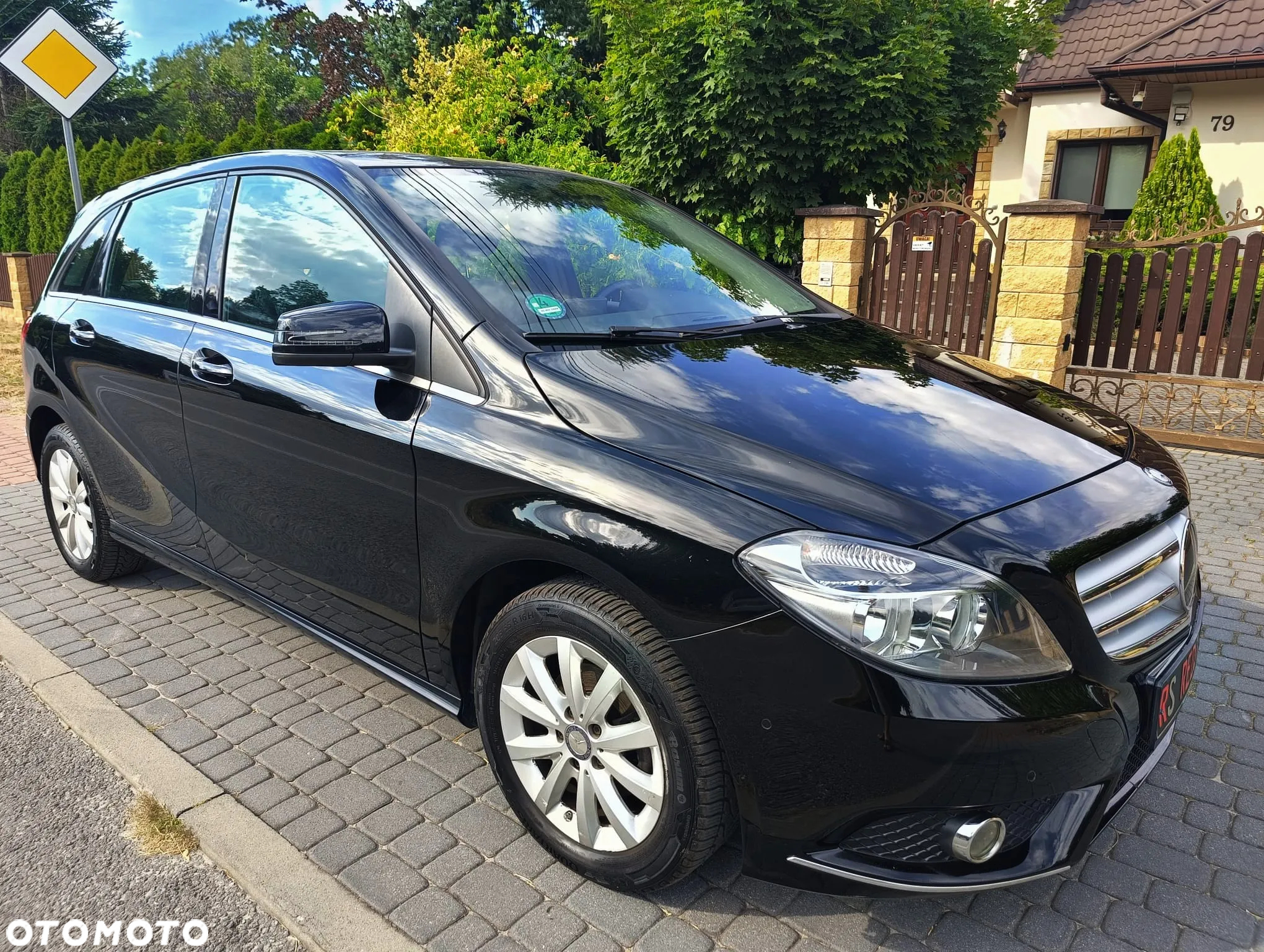 Mercedes-Benz Klasa B 180 (BlueEFFICIENCY) - 33