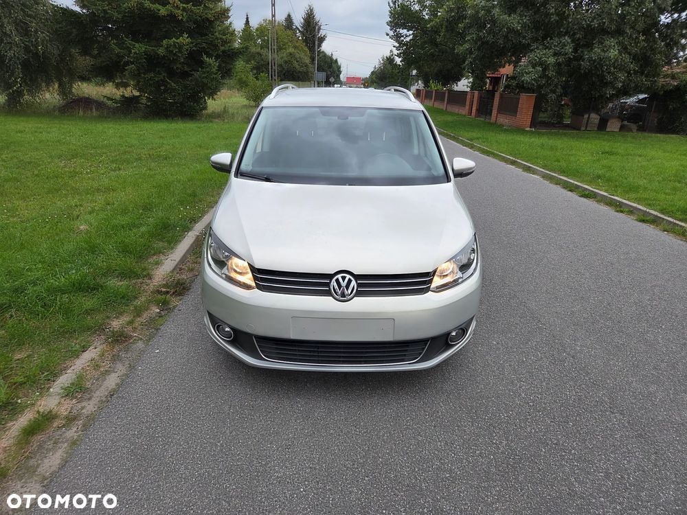 Volkswagen Touran - 4