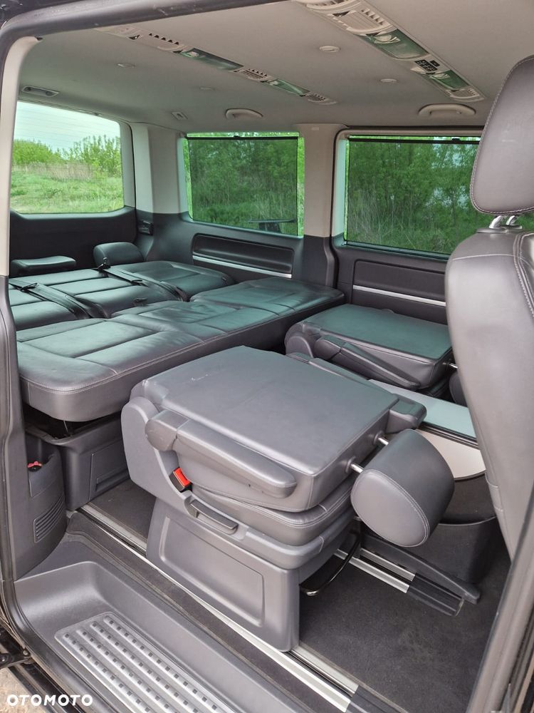 Volkswagen Multivan - 21