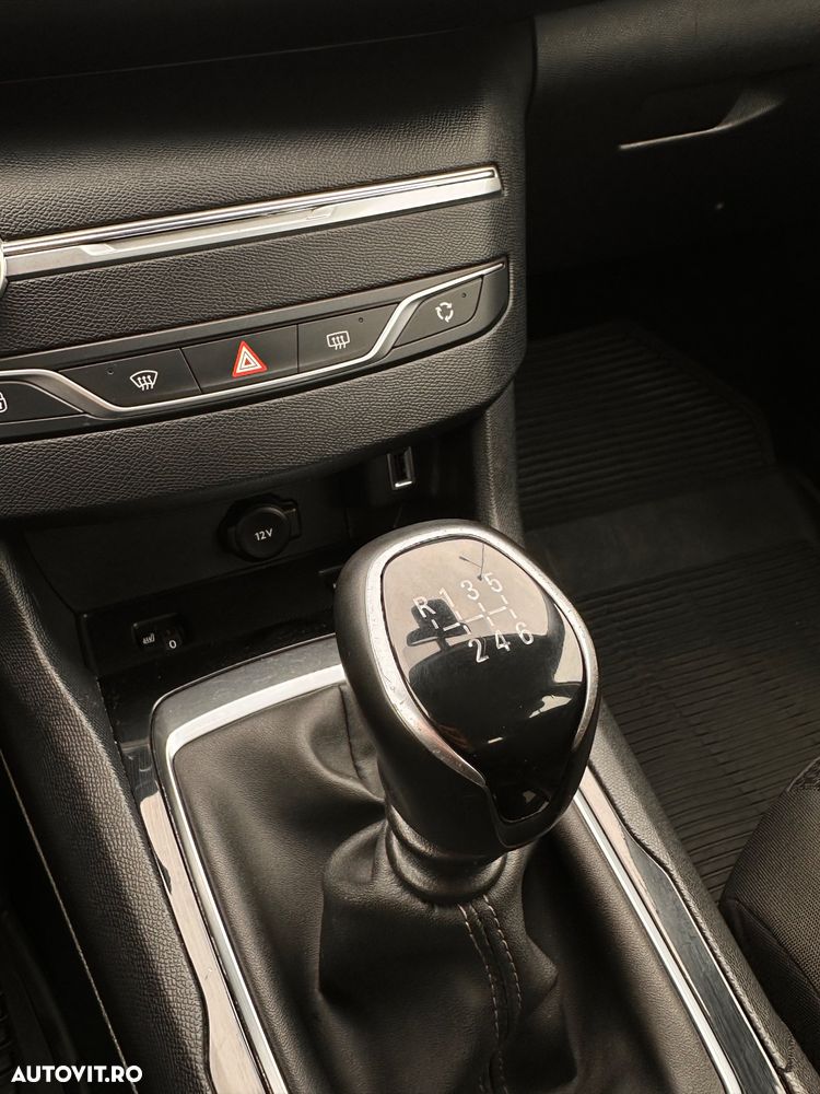 Peugeot 308 BlueHDi 130 Active Pack - 16