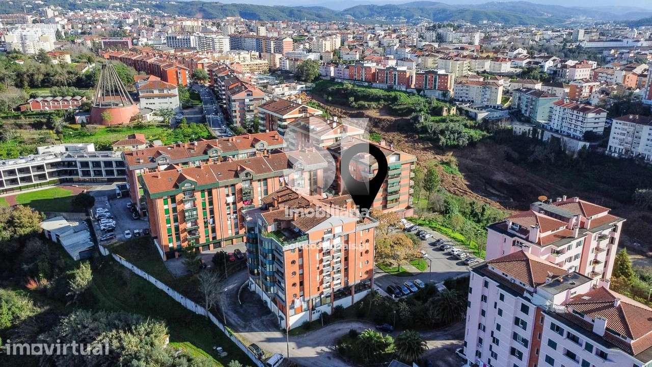 Loja em Coimbra - Grande imagem: 2/17