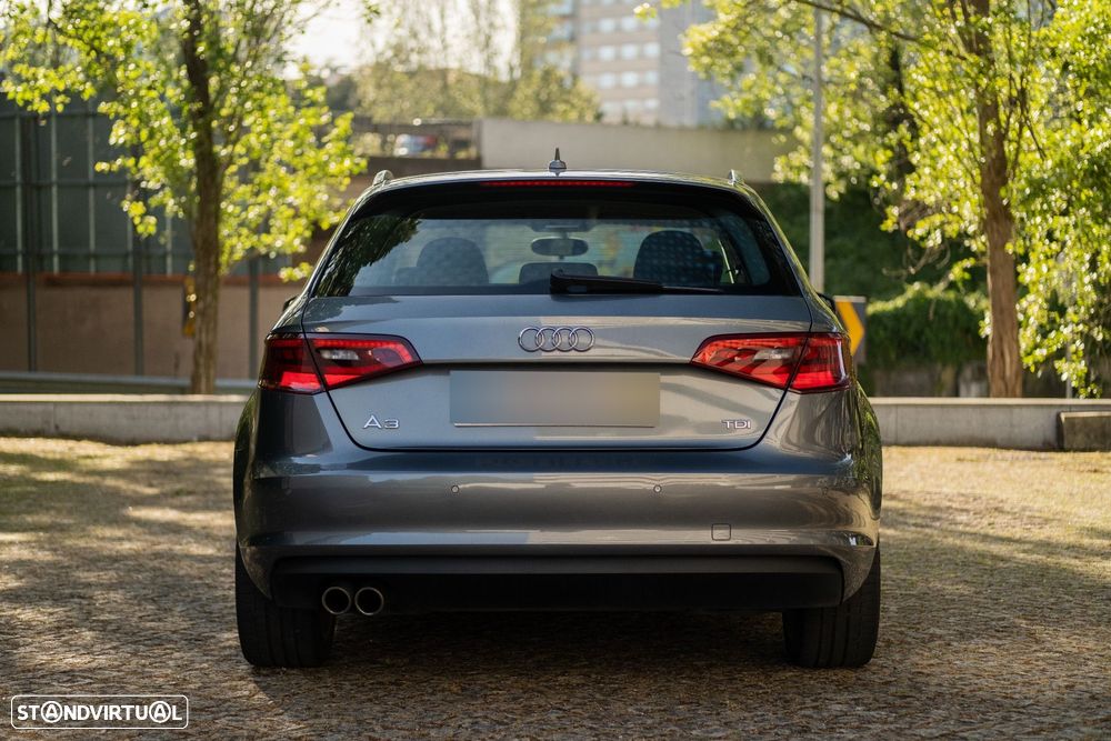 Audi A3 Sportback 2.0 TDI Advance - 8