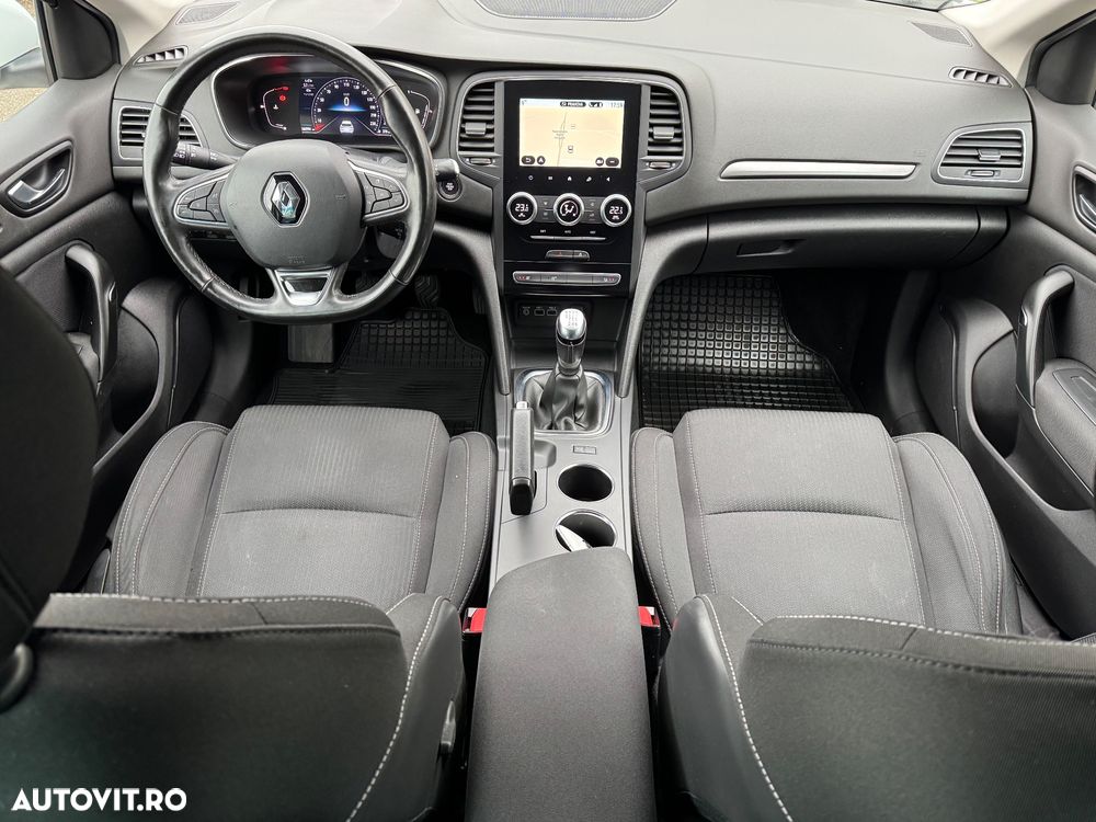 Renault Megane BLUE dCi 115 ZEN - 8