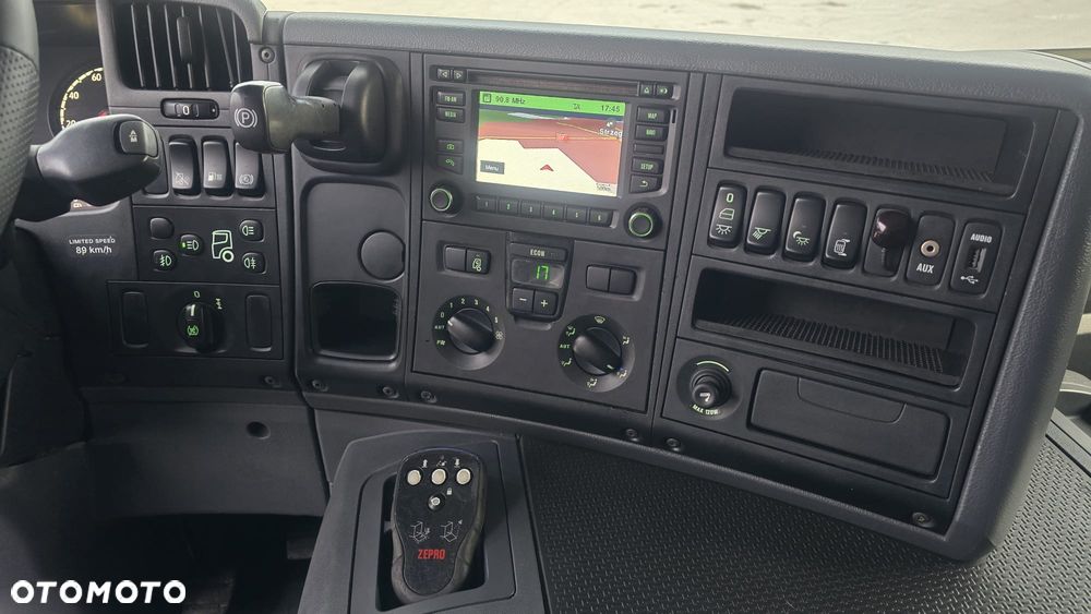 Scania P250 Euro 6 21 palet super stan niski przebieg rama do zabudowy kurierka laweta - 20