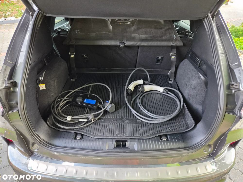 Ford Kuga 2.5 Duratec PHEV ST-LINE X - 8