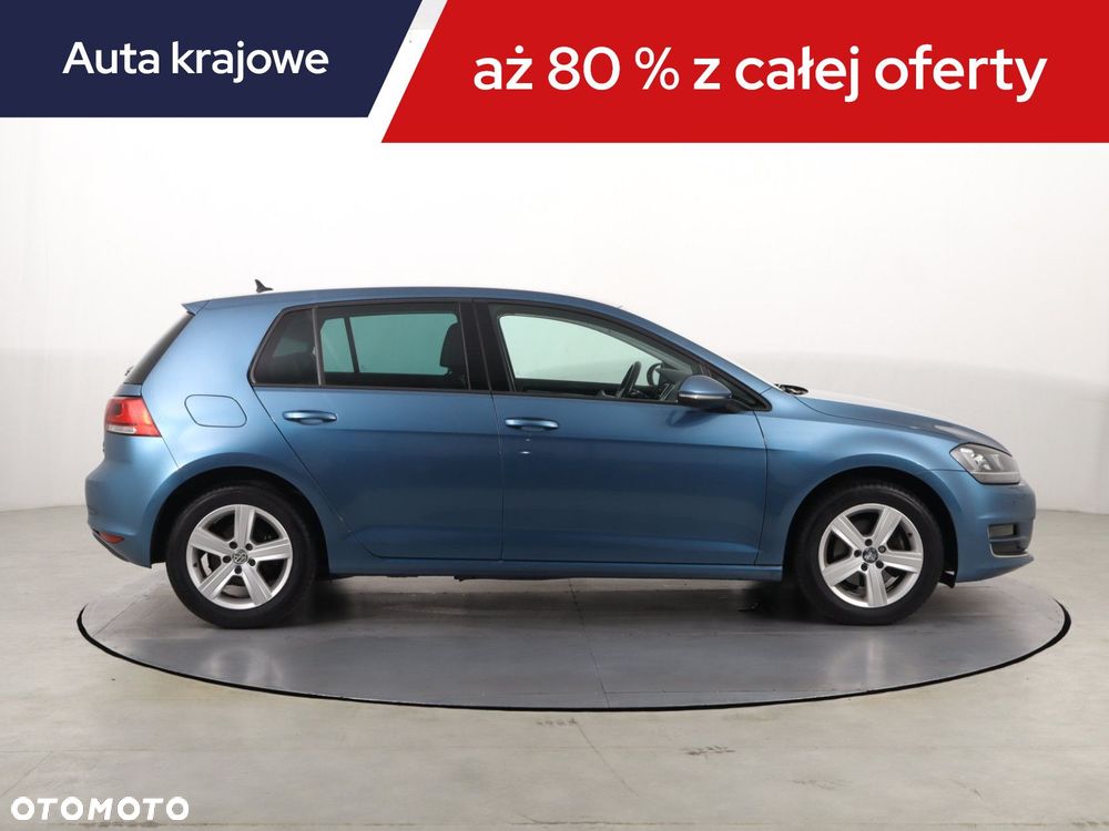 Volkswagen Golf - 8