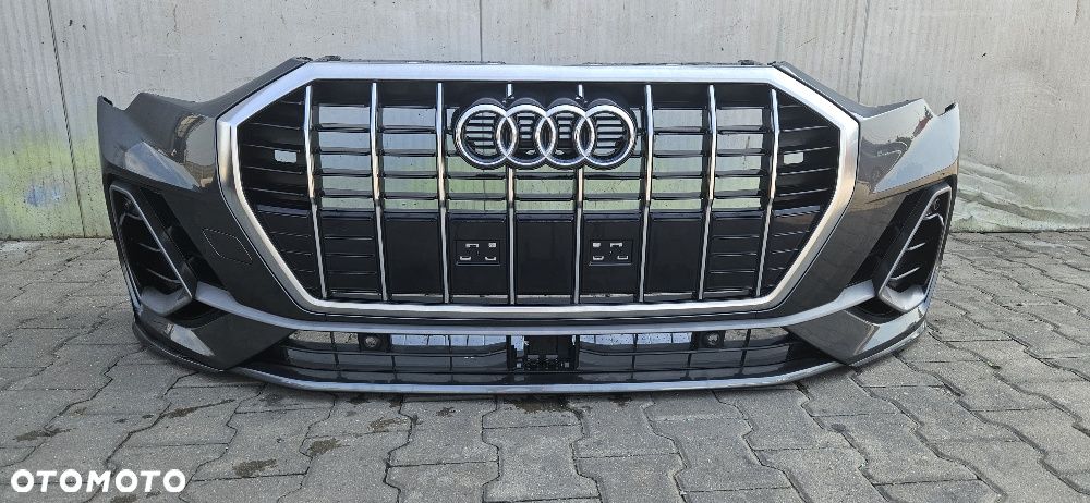 Audi  Q3 83A Zderzak Przód S-Line Kolor LZ7S 4XPdc - 1