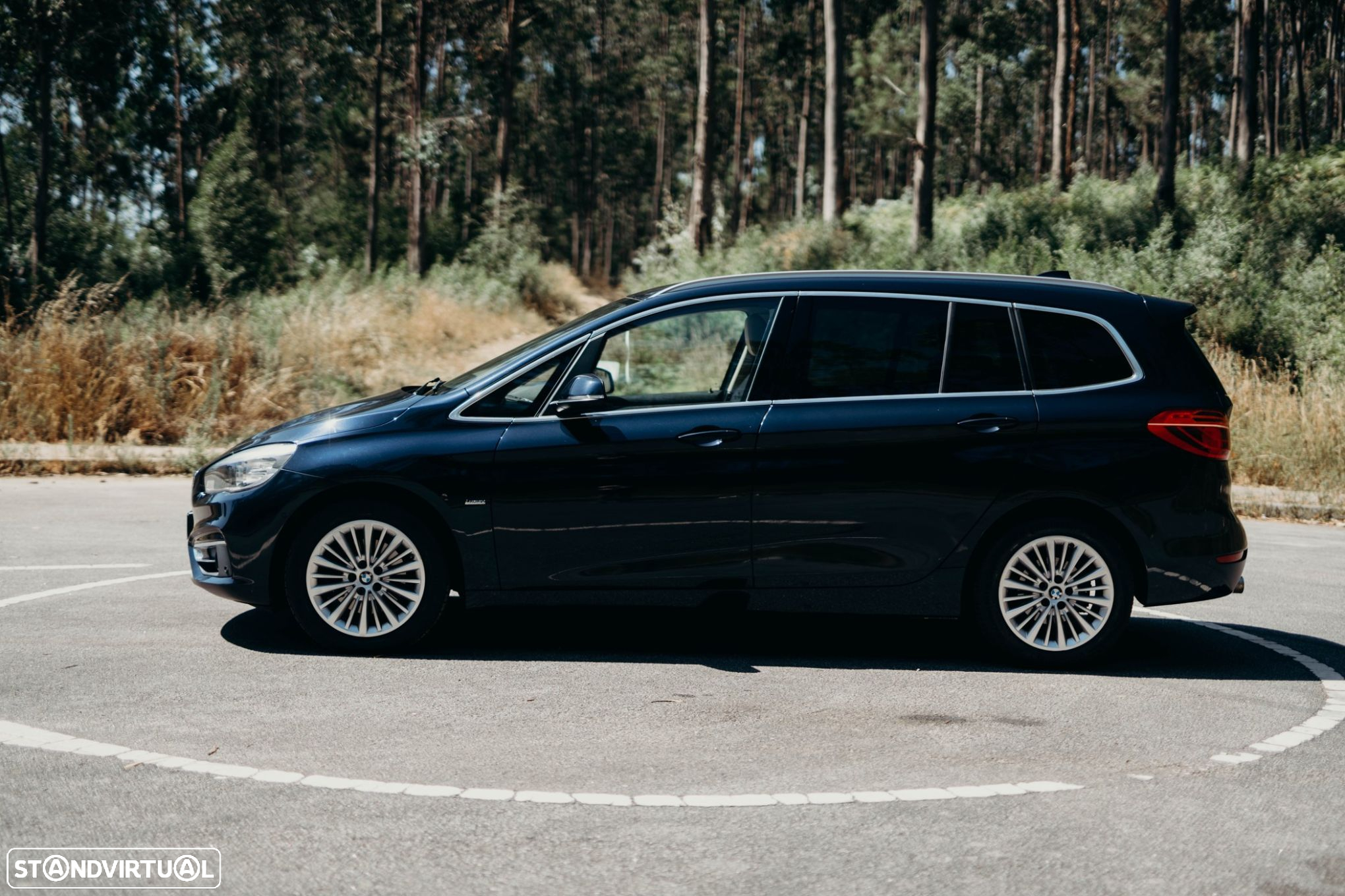BMW 218 Gran Tourer d 7L Line Luxury Auto - 26
