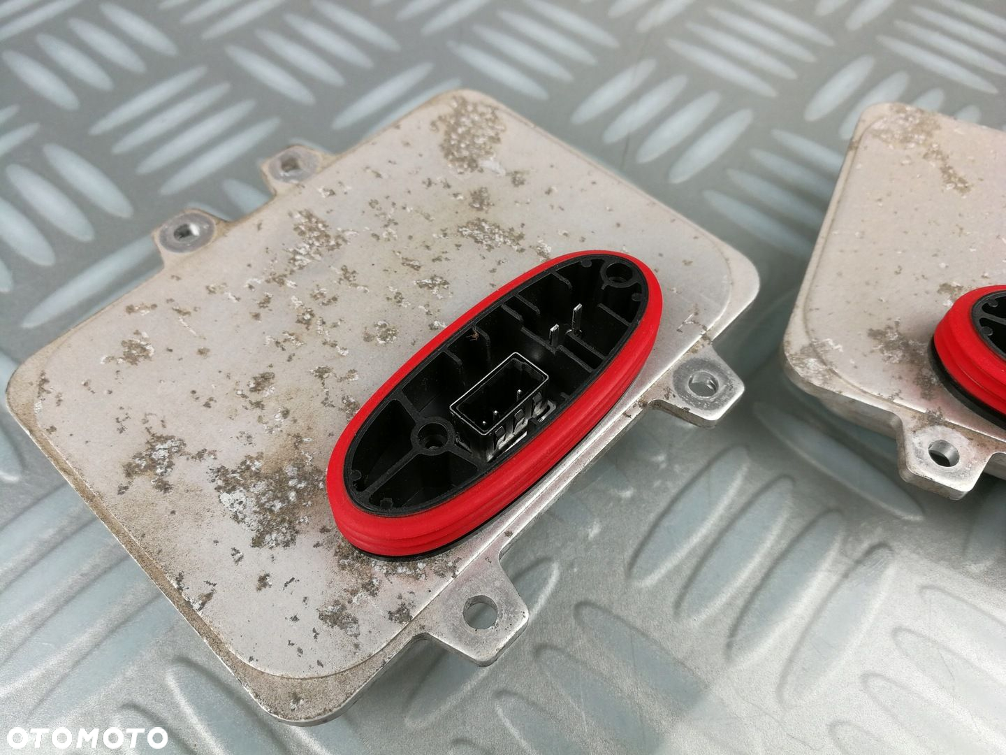 5DV009000-00 przetwornica XENON HELLA VW FIAT PEUGEOT CITROEN C4 PICASSO - 5