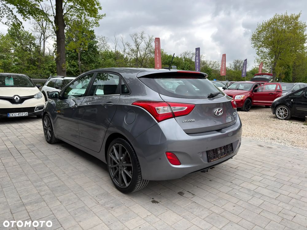 Hyundai i30 1.6 GDI Premium - 4