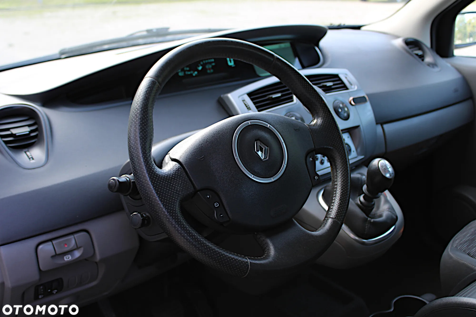 Renault Scenic - 26