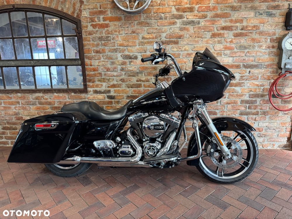 Harley-Davidson Touring Road Glide - 1