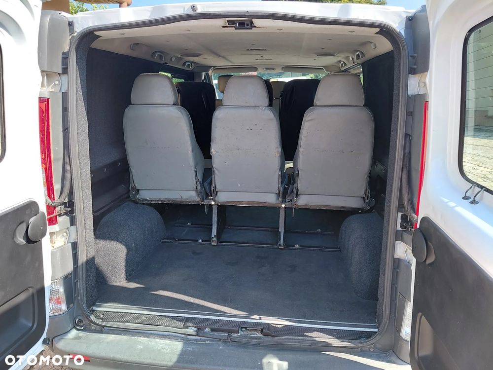 Opel Vivaro L2H1 2.9t - 8