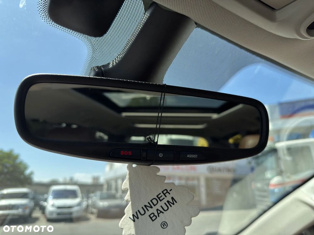 Chrysler Pacifica - 32