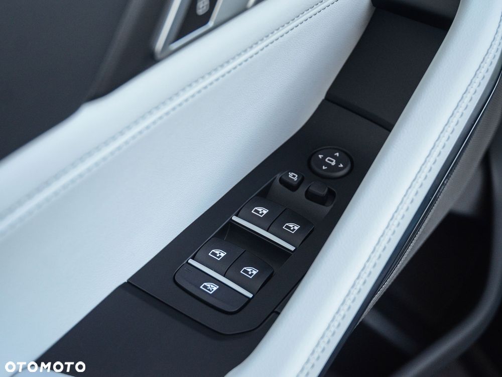 BMW X6 xDrive40d mHEV sport - 24