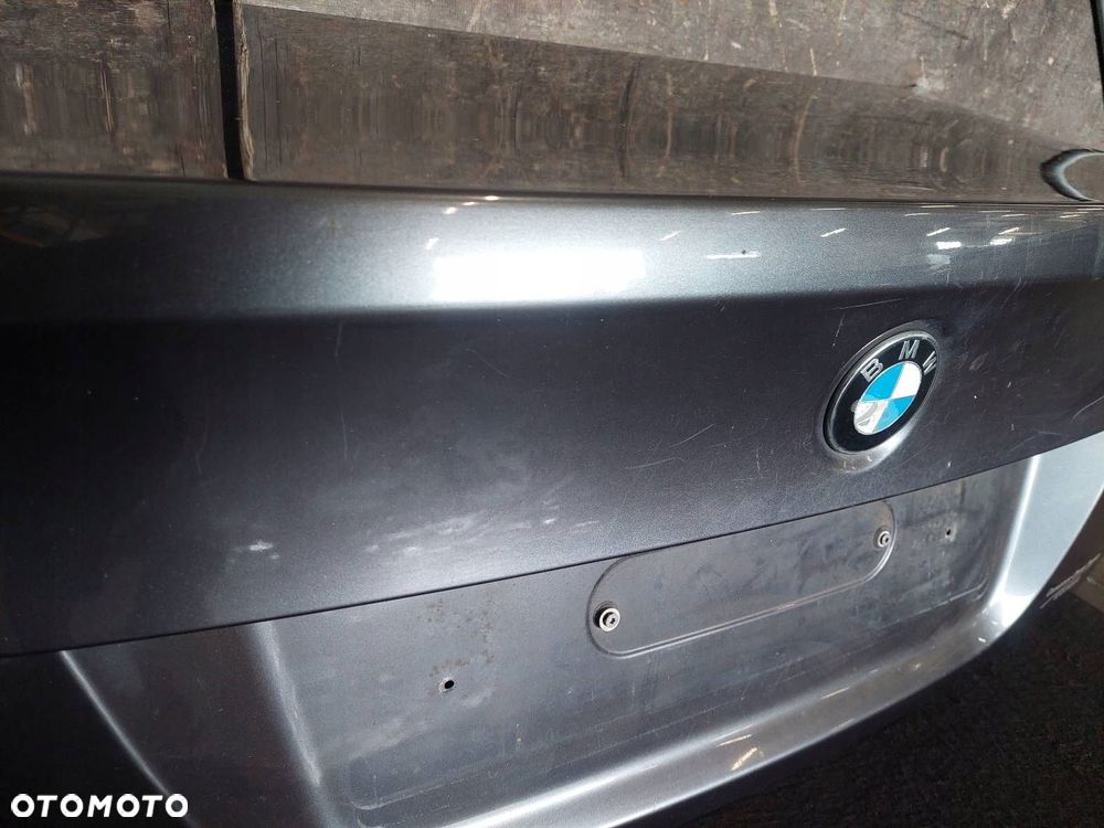 KOMPLETNY TYŁ BMW E90 320d A22/7  KLAPA BAGAŻNIKA ZDERZAK TYŁ LAMPY - 3