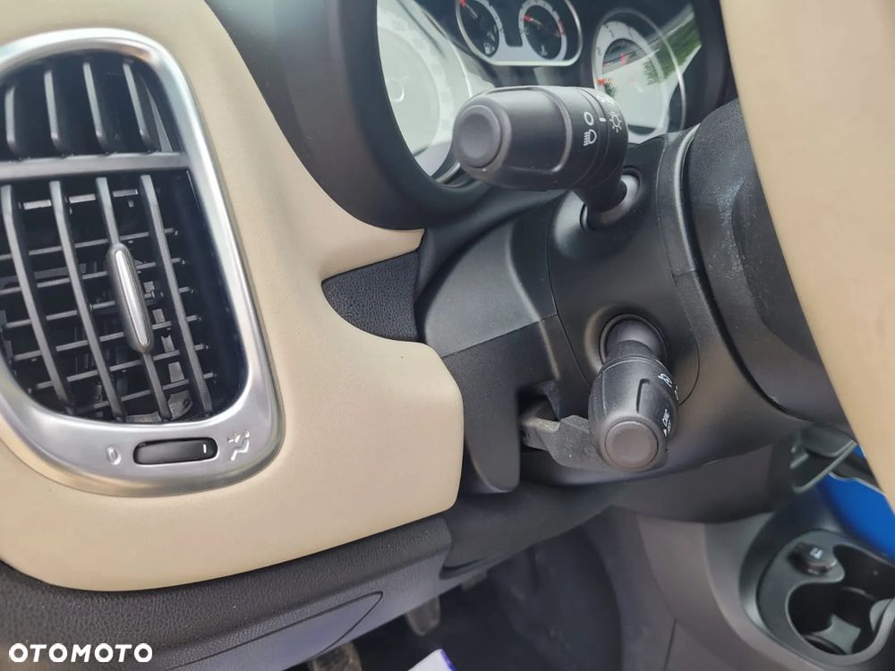 Fiat 500L 1.4 16V Fresh - 16