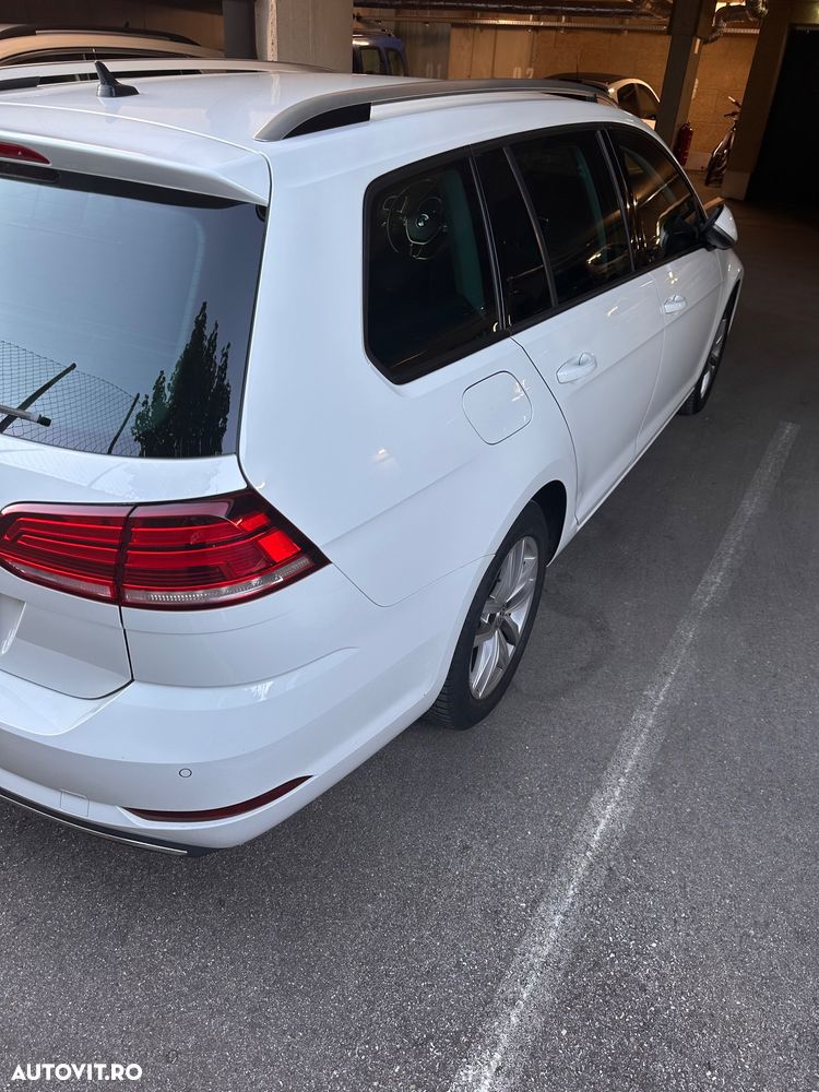 Volkswagen Golf 1.6 TDI DSG Comfortline - 9
