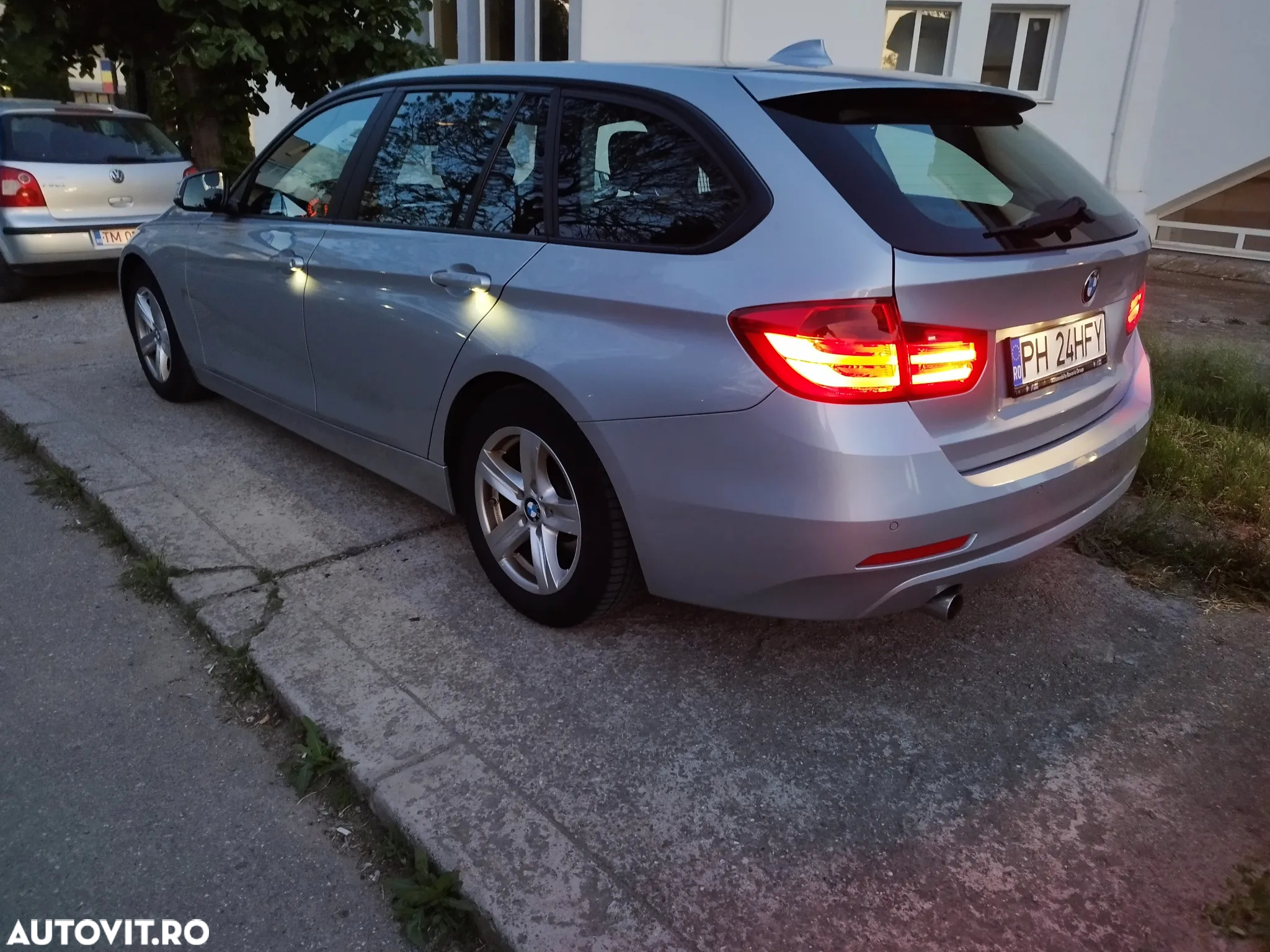 BMW Seria 3 320d Touring Aut. Efficient Dynamics Edition Blue Perf. Sport Line - 36