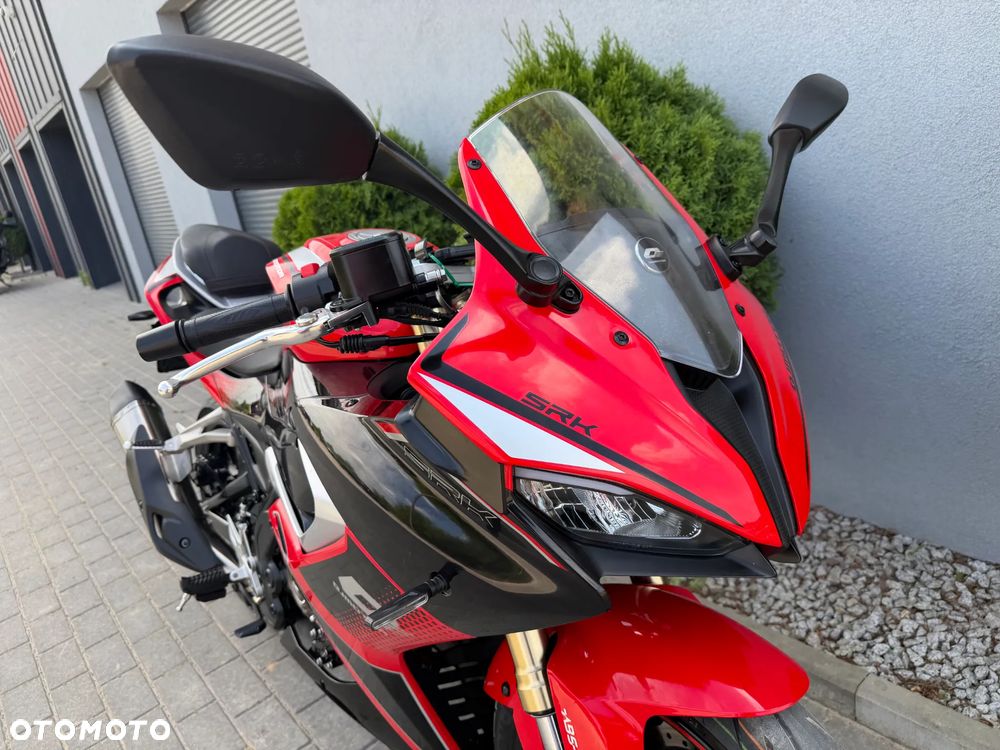 QJMOTOR SRK 125R - 5