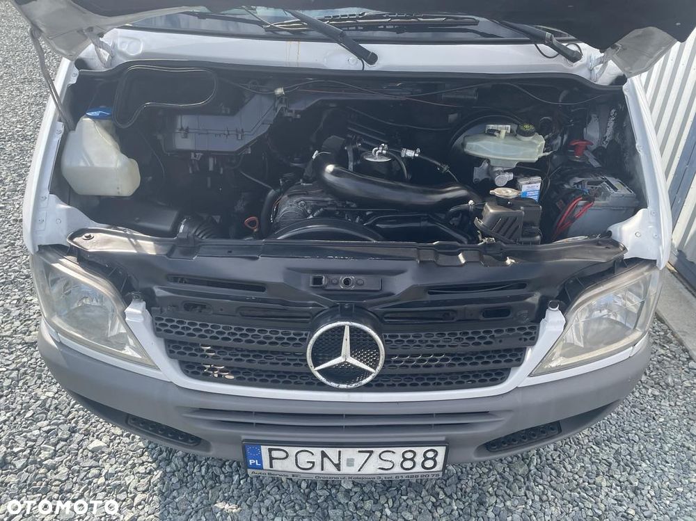 Mercedes-Benz Sprinter - 9