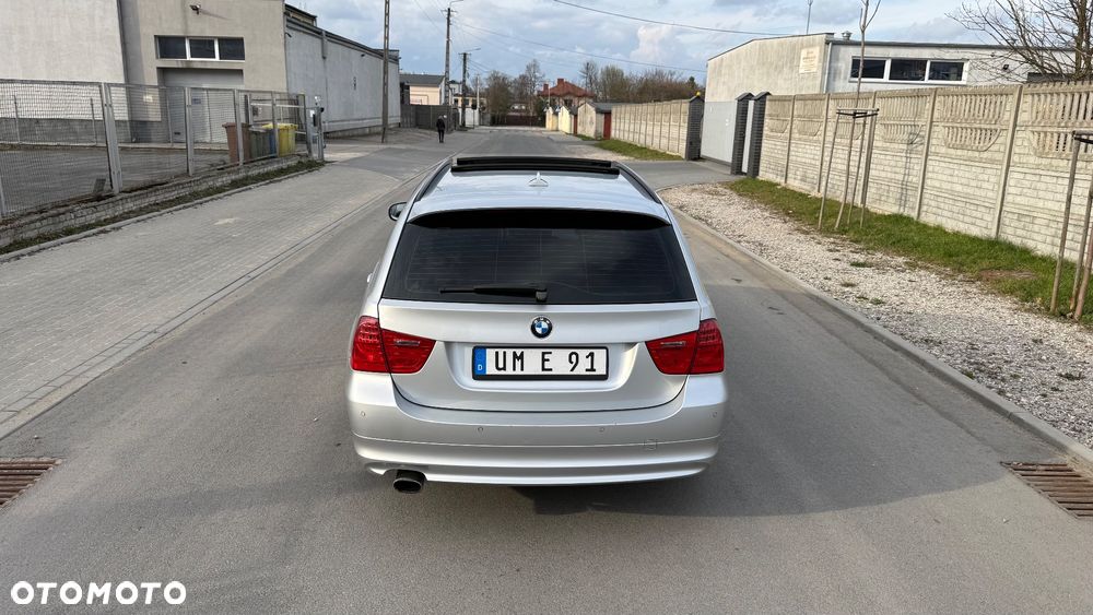 BMW Seria 3 320d DPF - 13