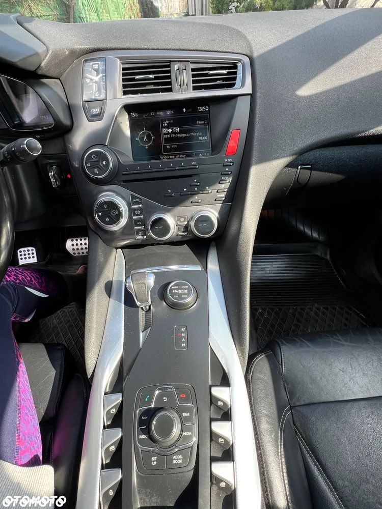 Citroën DS5 Hybrid4 Business Class - 19