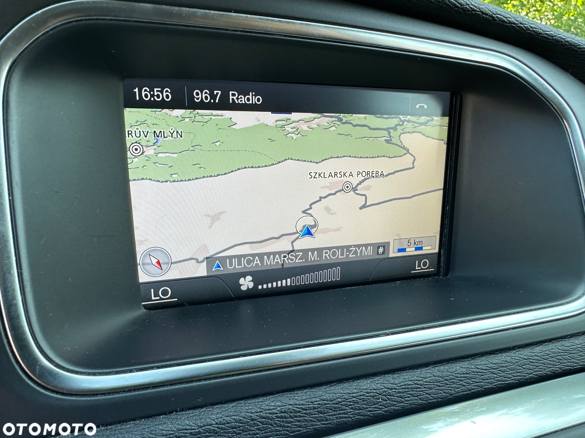 Volvo V40 Cross Country D2 Summum - 10