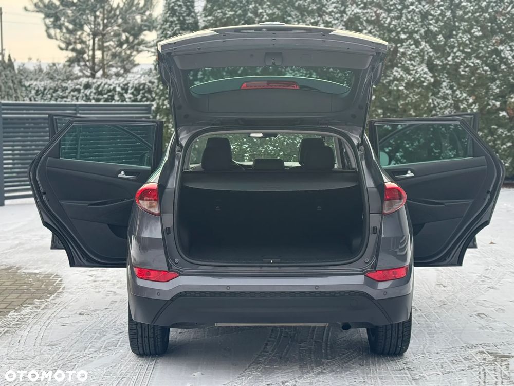 Hyundai Tucson blue 1.7 CRDi 2WD Advantage - 12