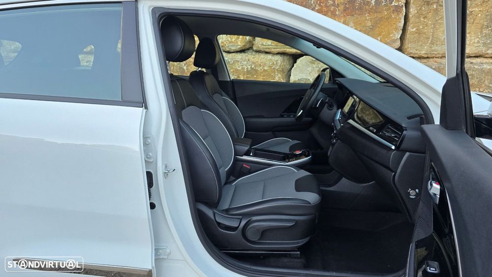Kia e-Niro 64kWh — fotografia 42