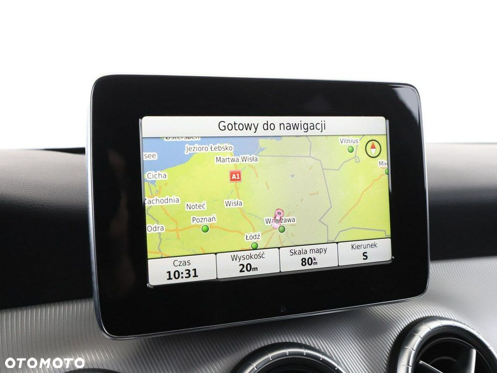 Mercedes-Benz CLA 180 Urban - 25