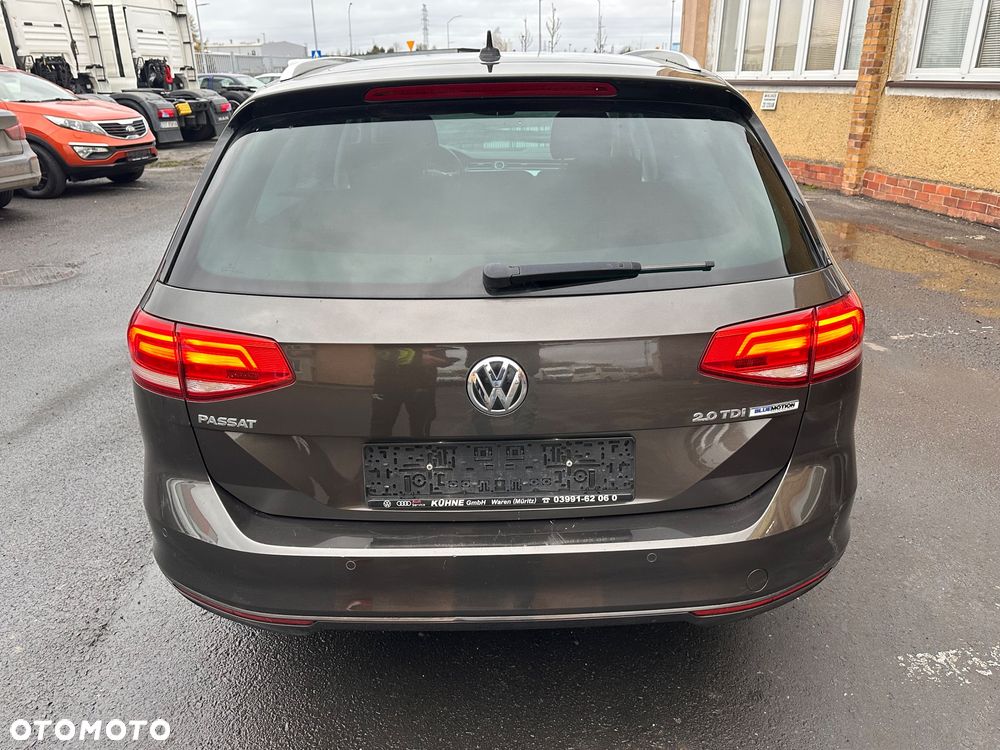 Volkswagen Passat 2.0 TDI DSG (BlueMotion Technology) Trendline - 6