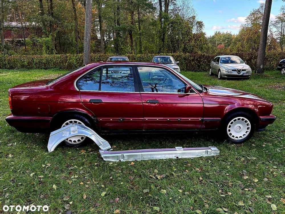 BMW Seria 5 520i - 4